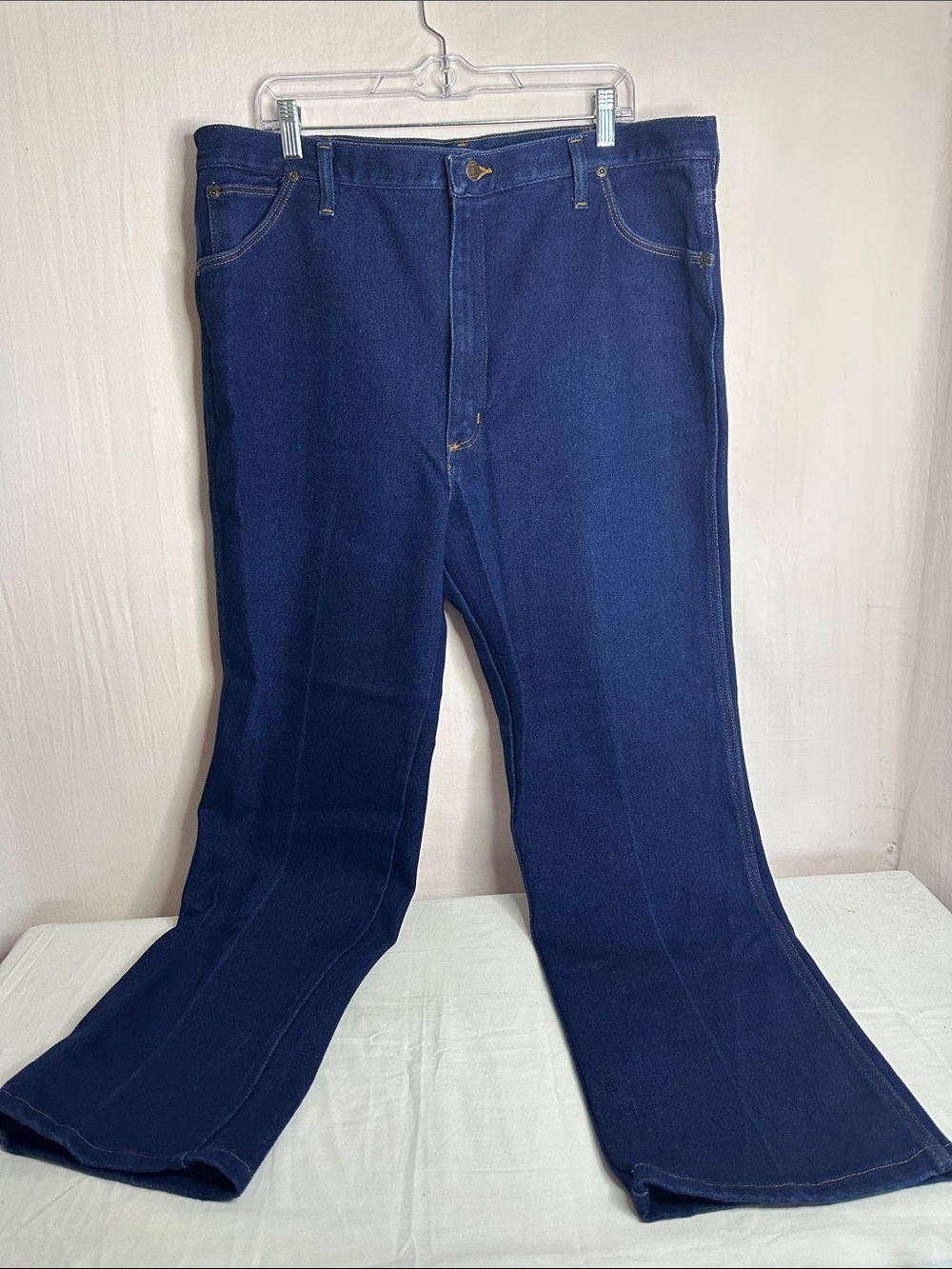Wrangler Men's Deep Blue Bootcut Jeans